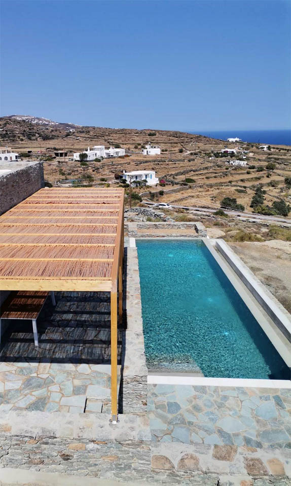 swimming pool in island house architecture