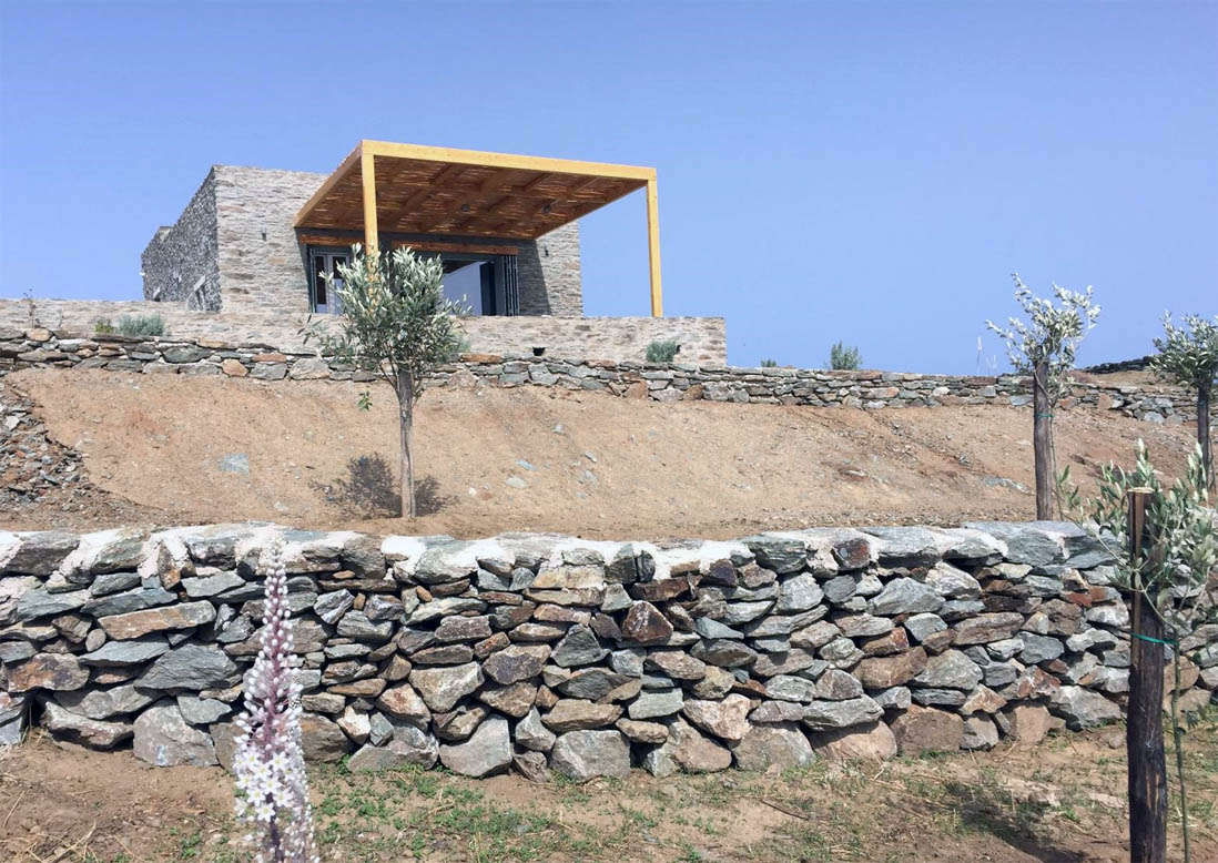 traditional cycladic stone house arcitecture